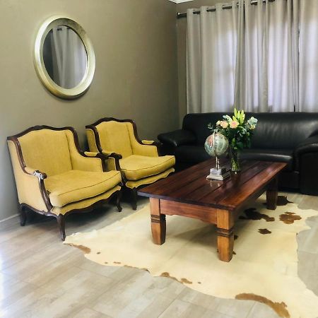 Nongoma Lodge & Inn Cc Экстерьер фото