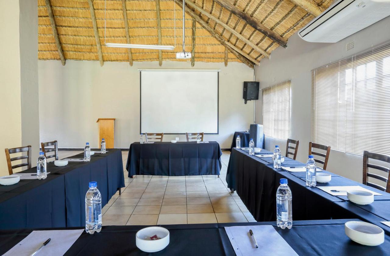 Nongoma Lodge & Inn Cc Экстерьер фото