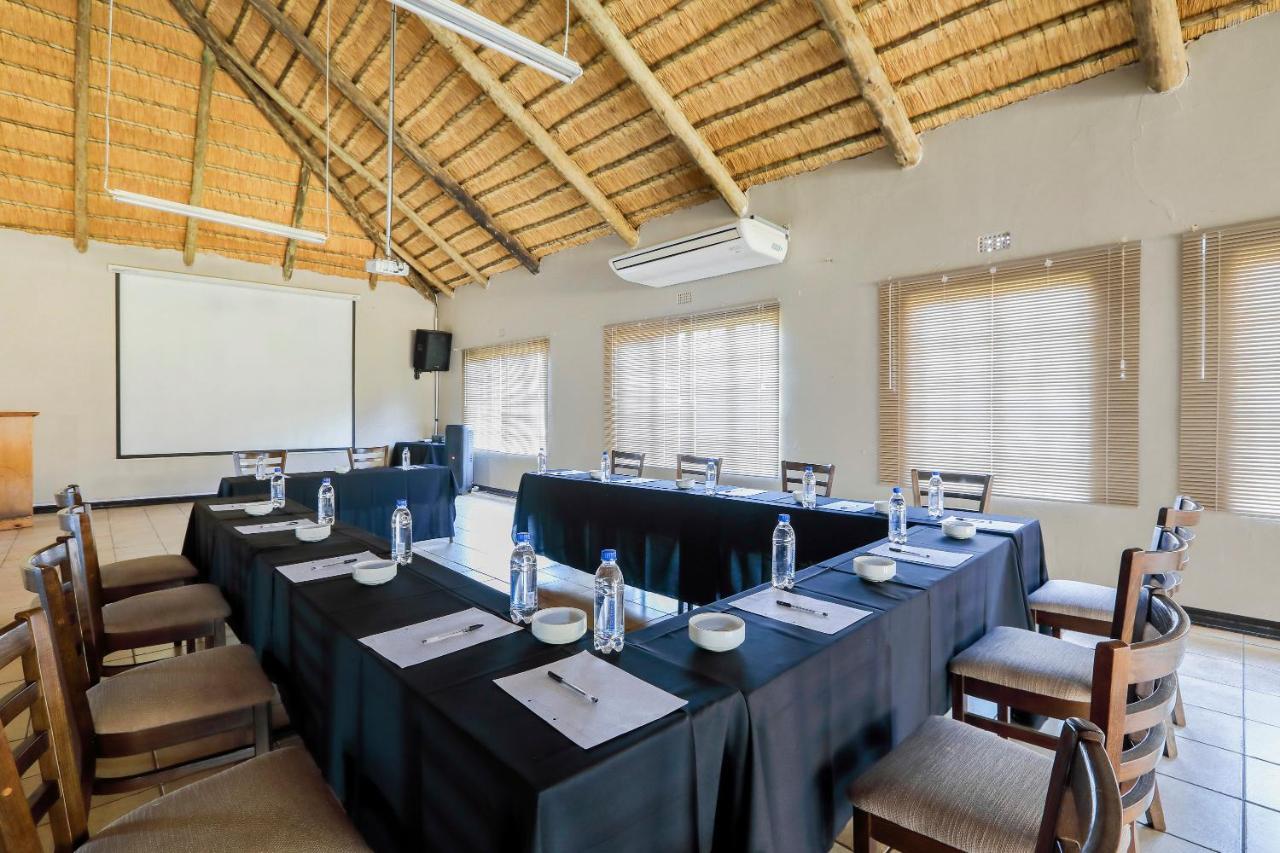 Nongoma Lodge & Inn Cc Экстерьер фото