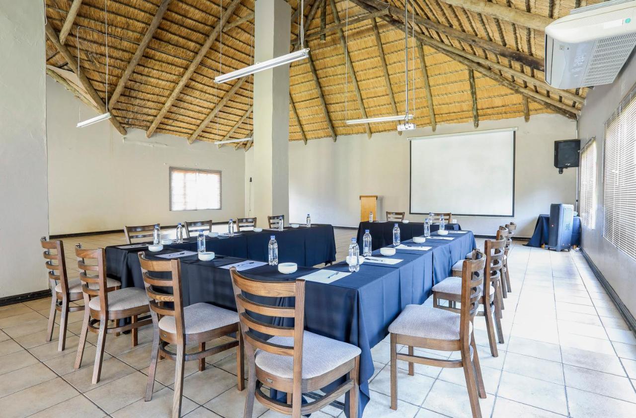 Nongoma Lodge & Inn Cc Экстерьер фото