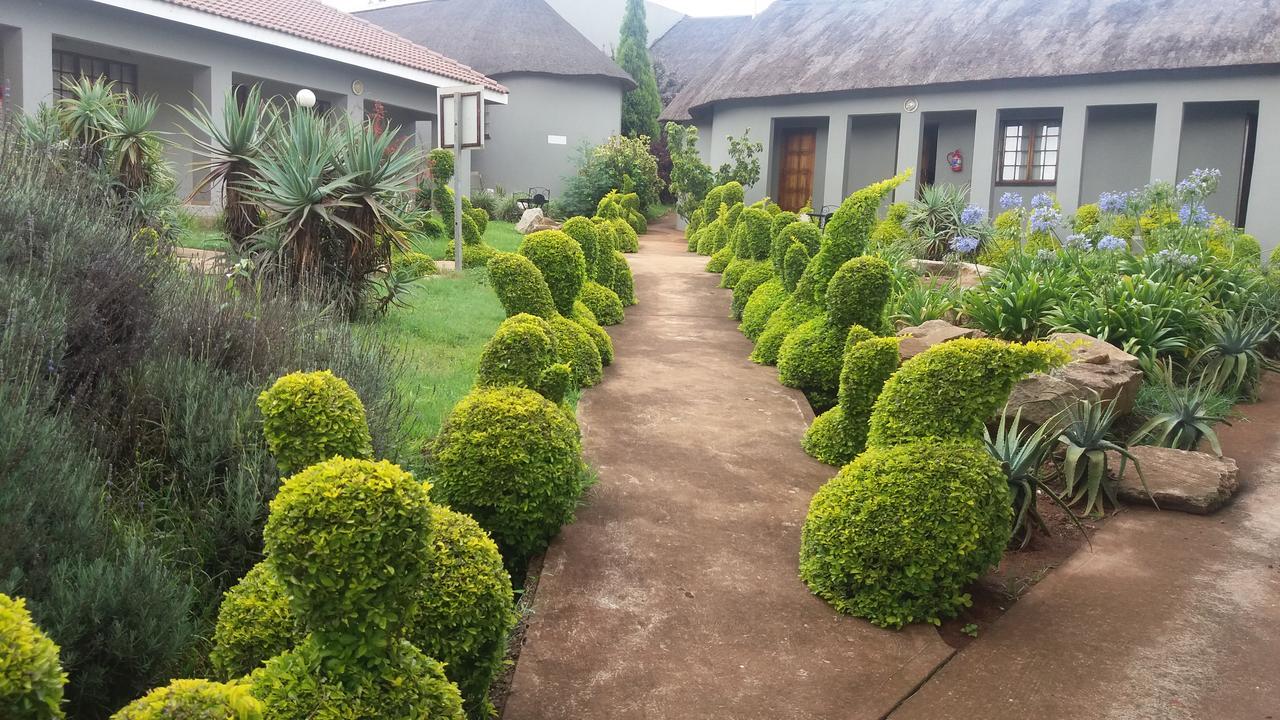 Nongoma Lodge & Inn Cc Экстерьер фото