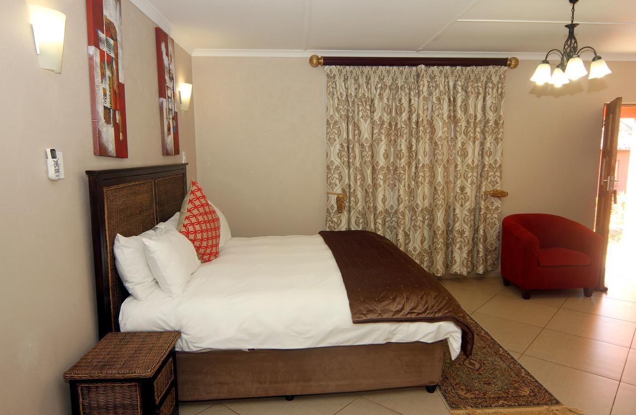 Nongoma Lodge & Inn Cc Экстерьер фото