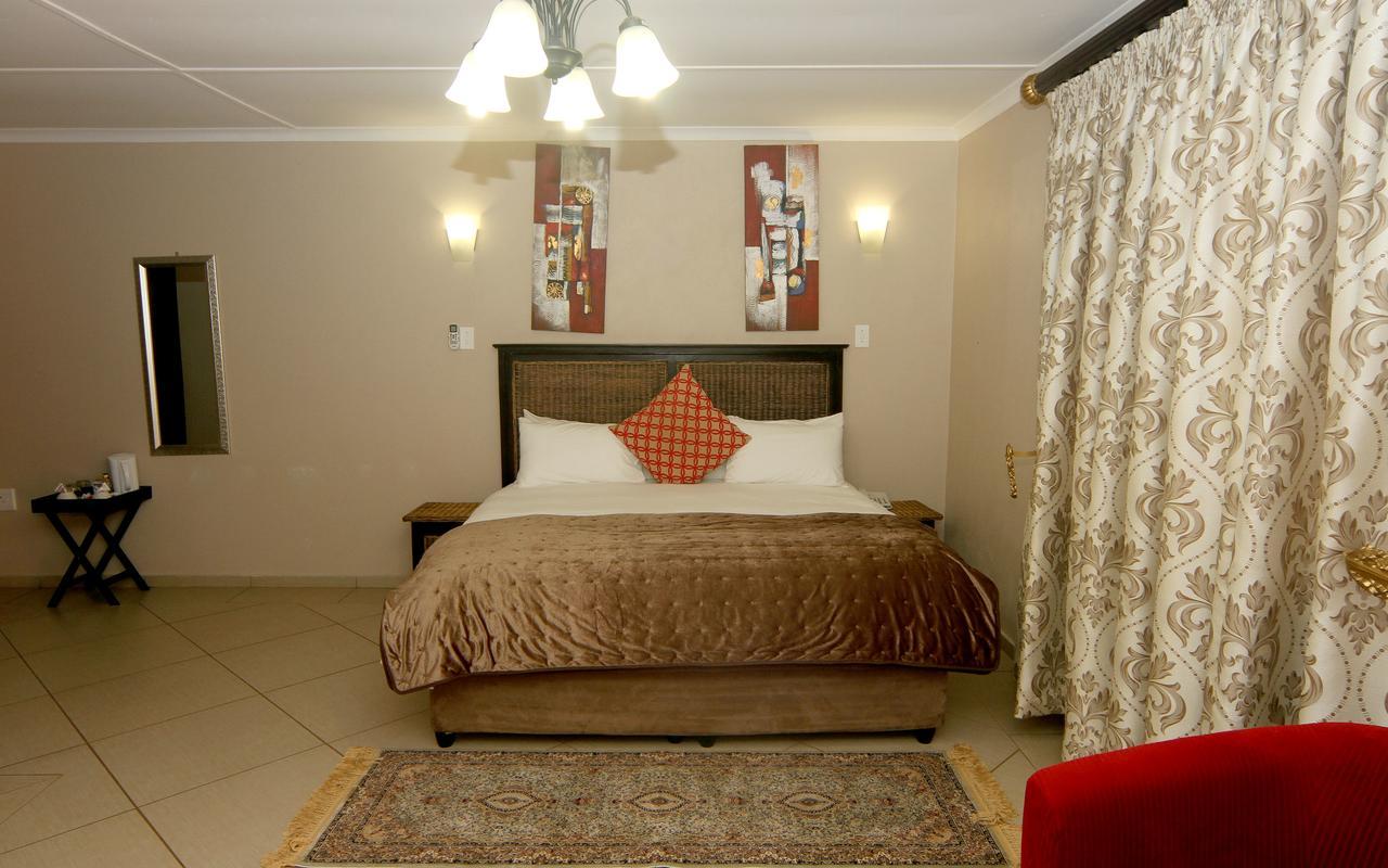 Nongoma Lodge & Inn Cc Экстерьер фото